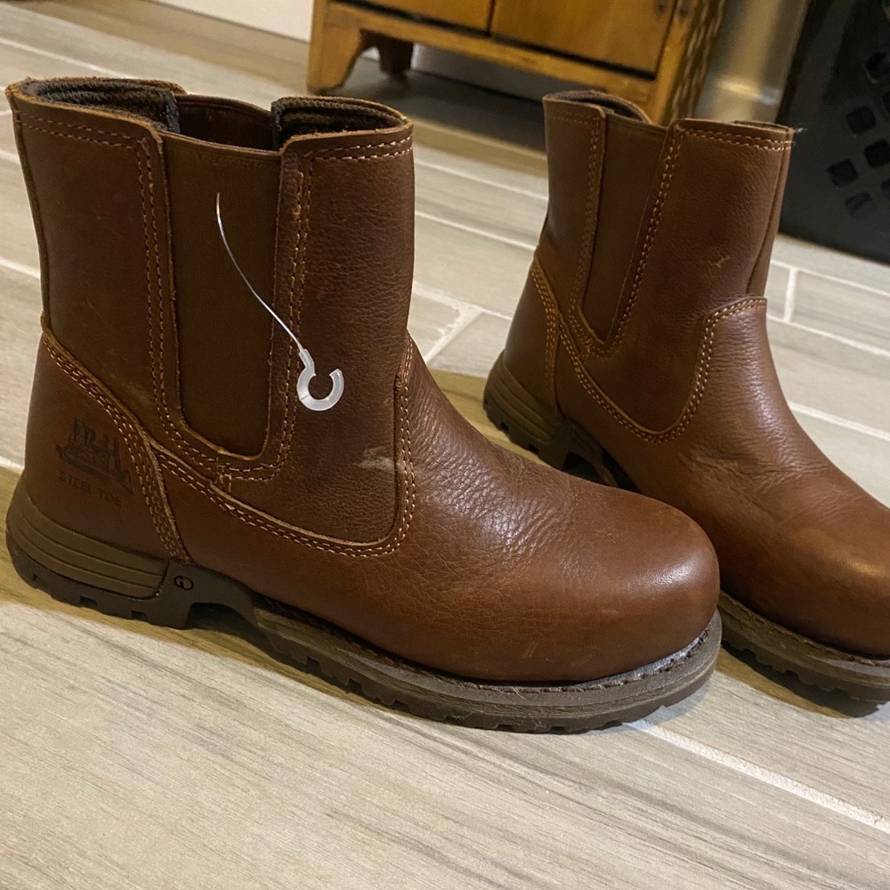 Freedom Pull on CAT steel toe
